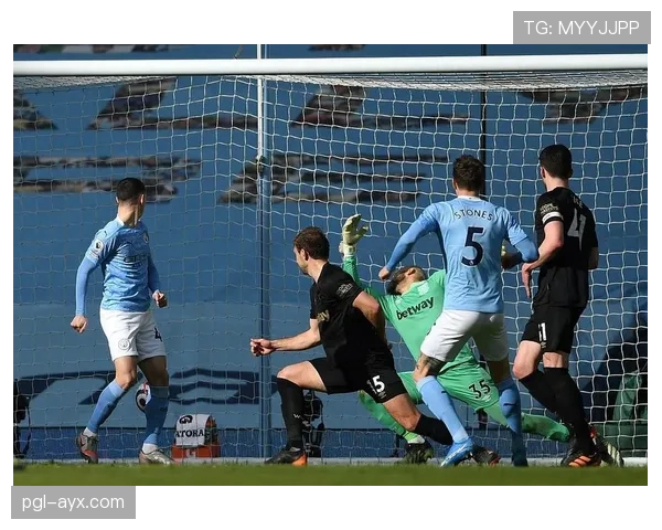 斯通斯与巴斯托尼:出球型中卫的路径差异分析 斯通斯与巴斯托尼:出球型中卫的路径差异分析